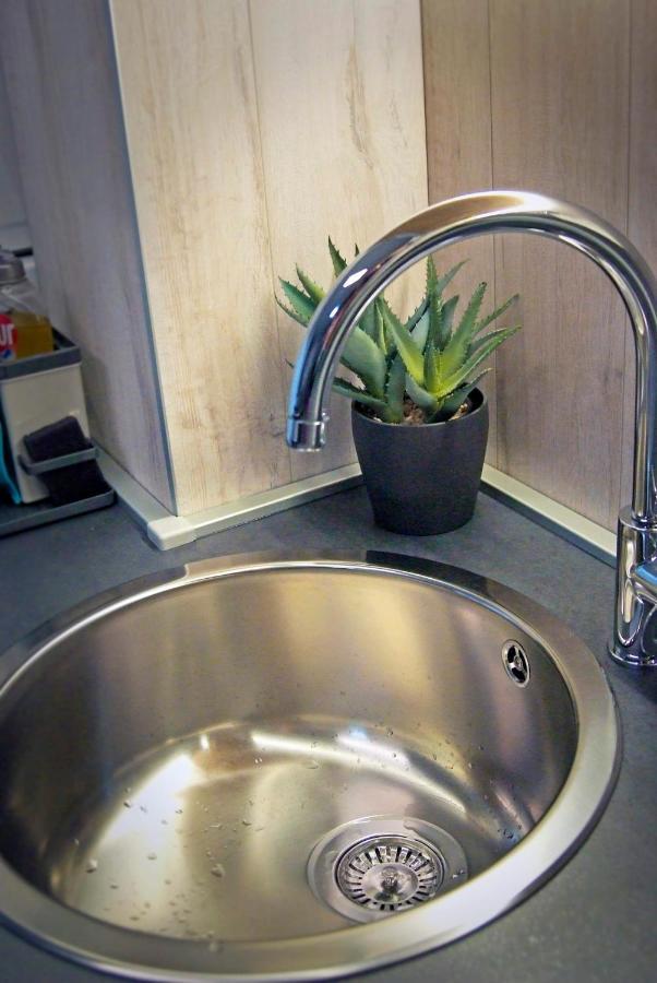 Victoria Apartman Kecskemét Buitenkant foto