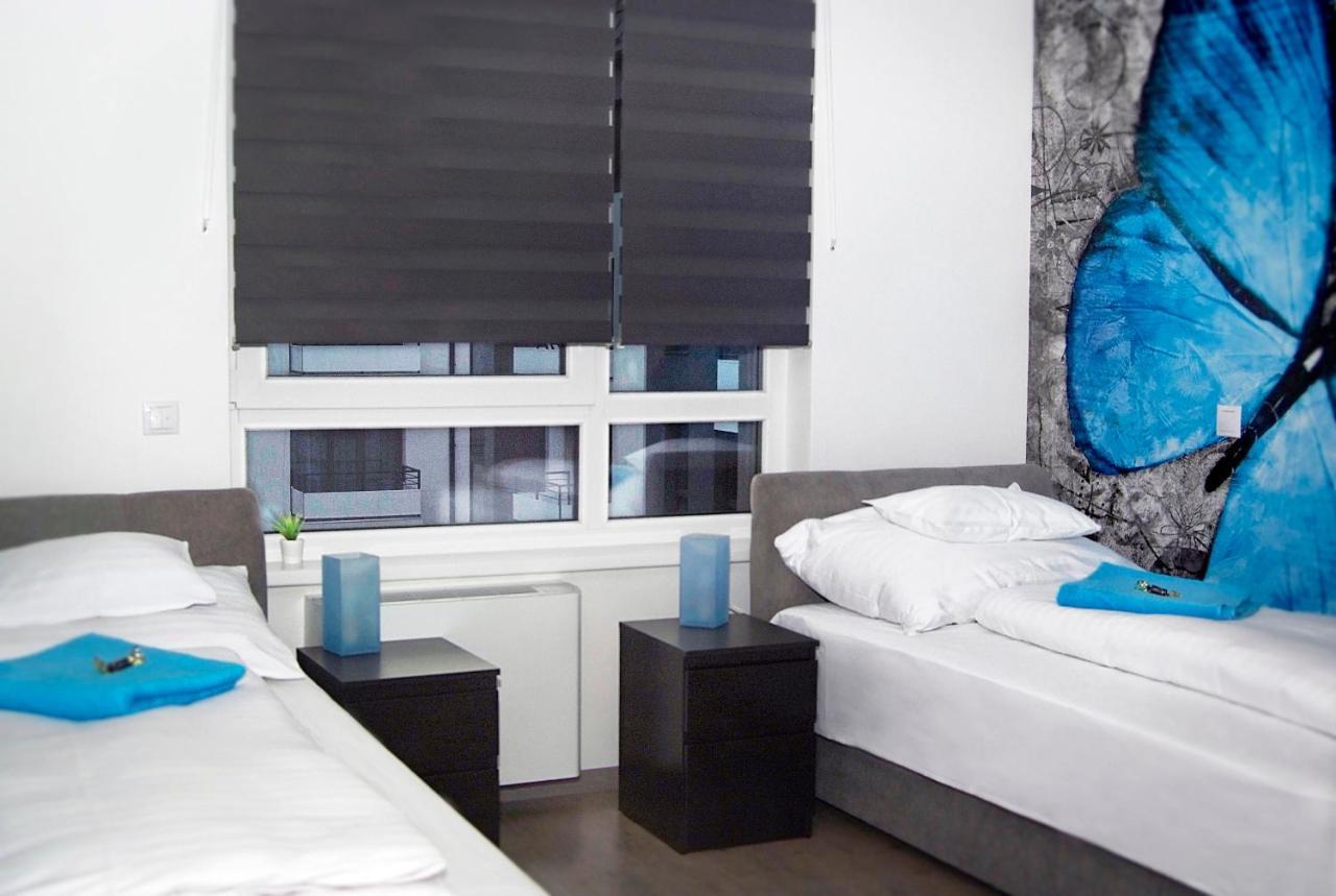 Victoria Apartman Kecskemét Buitenkant foto
