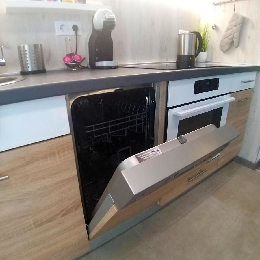 Victoria Apartman Kecskemét Buitenkant foto